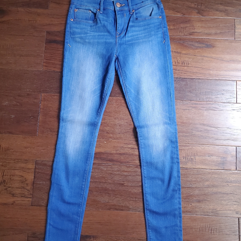 Womens mid-rise jeans